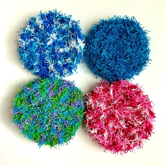 HAND CRAFTED Crochet Scrubbing Pads Polyester Kitchen Bath All Purpose Four Pads - Picture 4 of 10